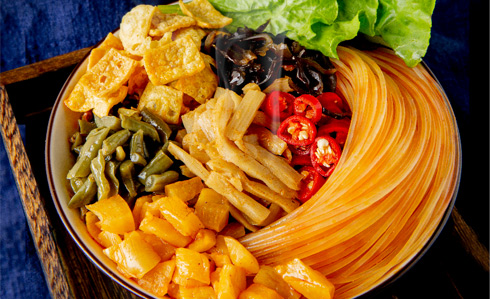 Spice It Up: Mala Instant Hotpot for Quick and Flavorful Feasts